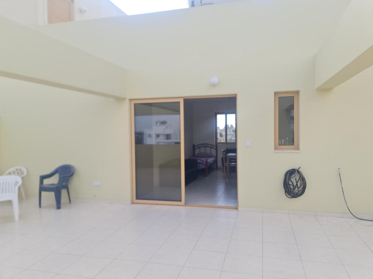 Top Floor 1 Bdrm Aprtrmnt Apartamento Dromolaxia Exterior foto